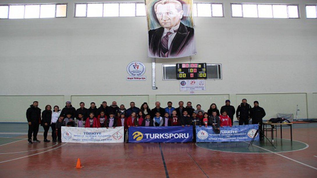 İlçemizde " Türkiye Yetenek Taraması ve Spora Yönlendirme Projesi " Kapsamında Öğrenci Yetenek Taramaları Yapıldı