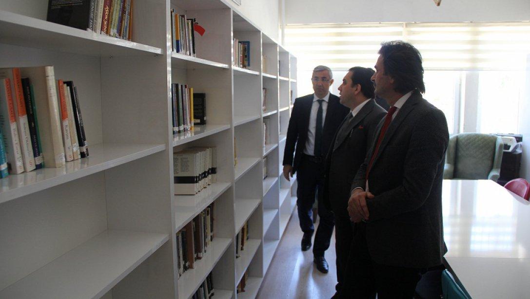 İlçemiz Somuncubaba Mesleki ve Teknik Anadolu Lisesi´nde Kütüphane Açılışı Gerçekleştirildi