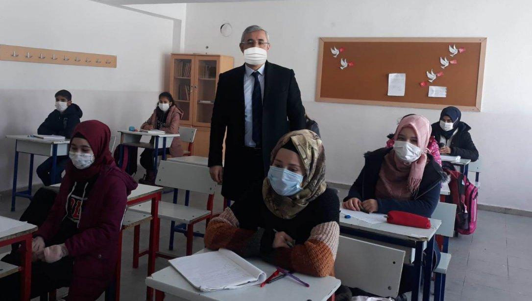 İlçe Milli Eğitim Müdürü Fevzi İNCE, Balaban Ortaokulunu Ziyaret Etti.